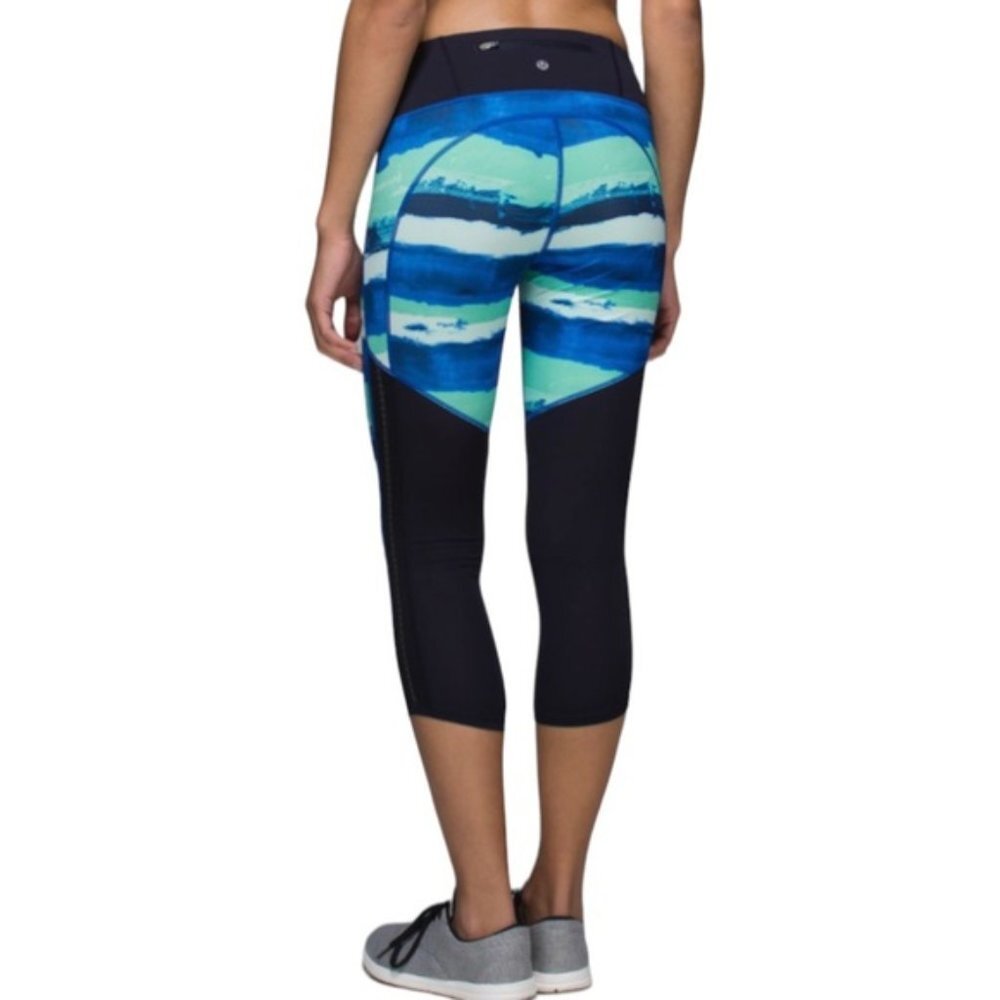 Lululemon Pace Pusher Crop Luxtreme Brush Strokes Harbor Blue Menthol Deep Navy